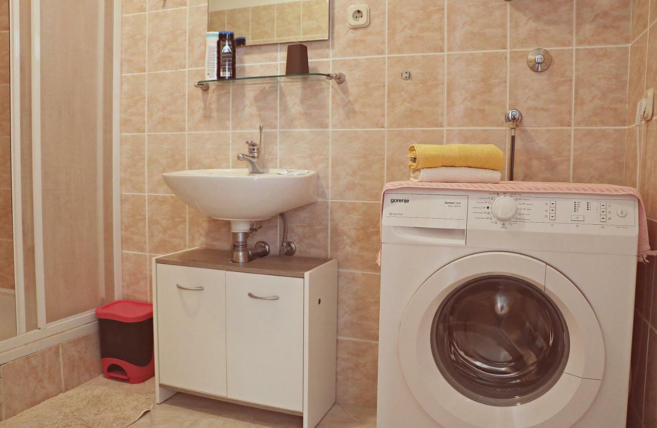 Apartment Cuce Rogotin Buitenkant foto