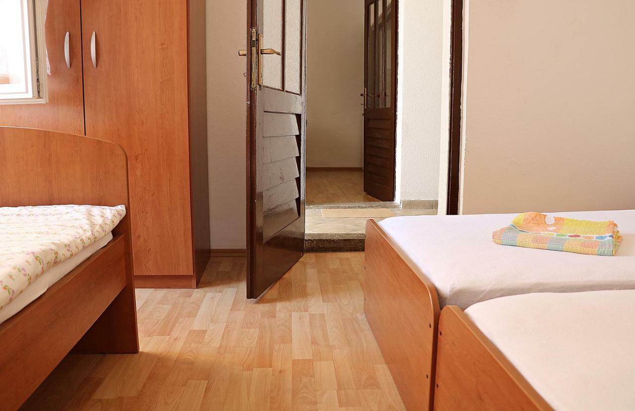 Apartment Cuce Rogotin Buitenkant foto