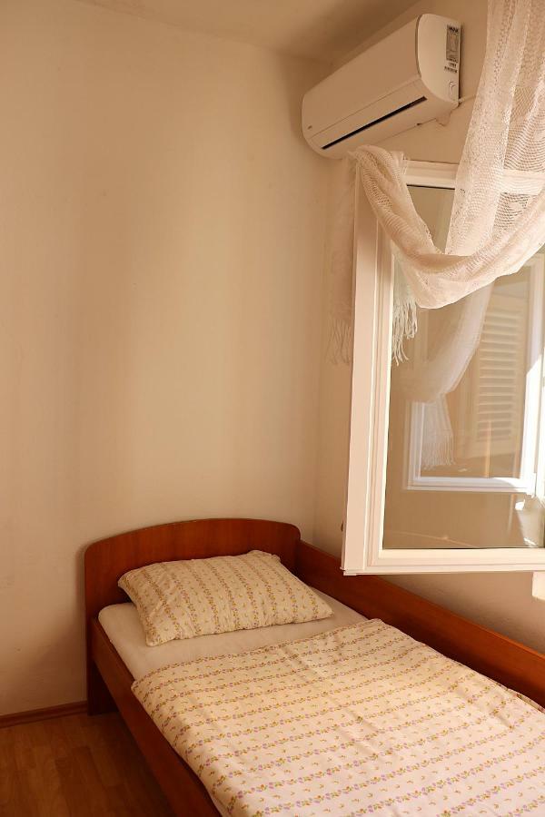 Apartment Cuce Rogotin Buitenkant foto
